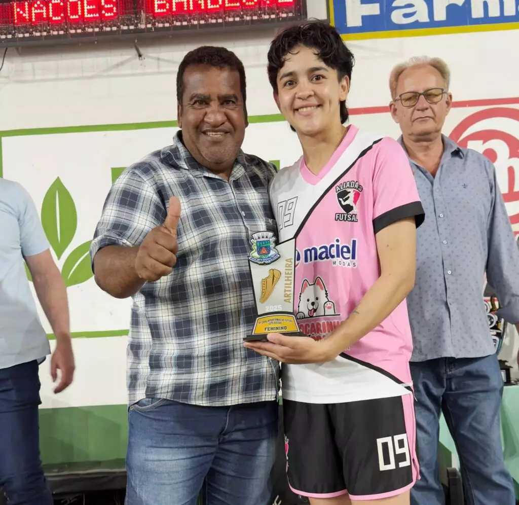 Jogos emocionantes e recorde de público marcaram as finais da XVI Copa Interfirmas de Futsal em Sete Quedas Jogos emocionantes e recorde de público marcaram as finais da XVI Copa Interfirmas de Futsal em Sete Quedas