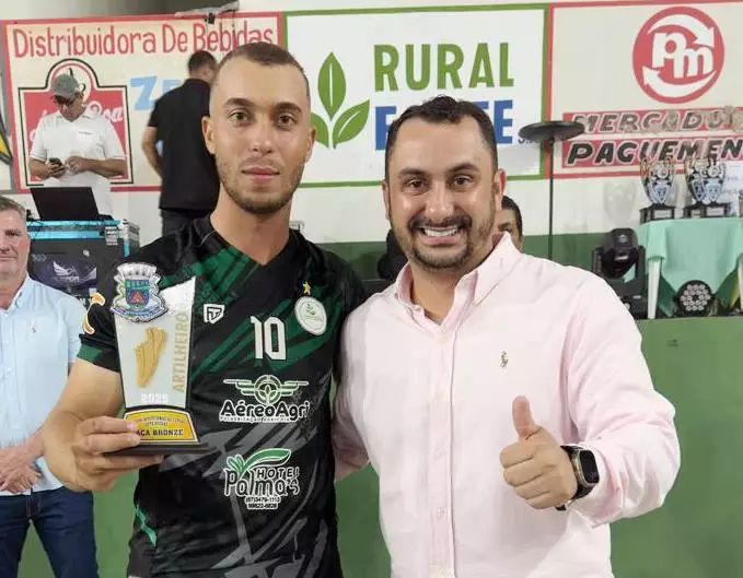 Jogos emocionantes e recorde de público marcaram as finais da XVI Copa Interfirmas de Futsal em Sete Quedas Jogos emocionantes e recorde de público marcaram as finais da XVI Copa Interfirmas de Futsal em Sete Quedas