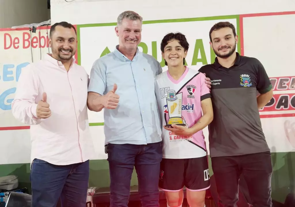 Jogos emocionantes e recorde de público marcaram as finais da XVI Copa Interfirmas de Futsal em Sete Quedas Jogos emocionantes e recorde de público marcaram as finais da XVI Copa Interfirmas de Futsal em Sete Quedas