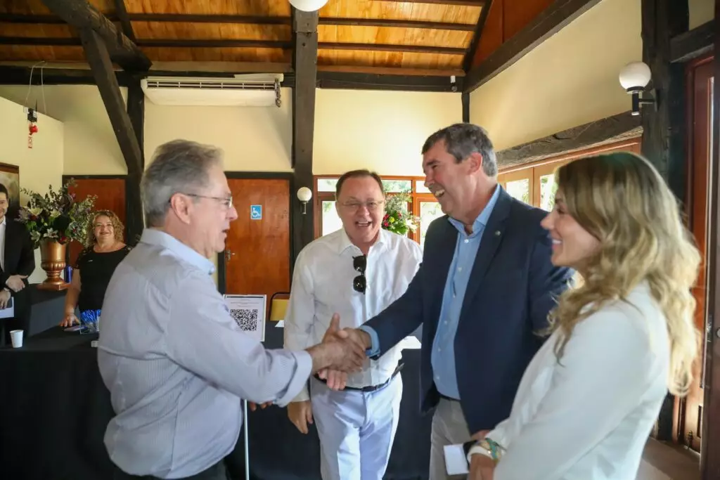 Sinergia entre poderes Executivo e Judiciário amplia ações em MS e guia o desenvolvimento regional Sinergia entre poderes Executivo e Judiciário amplia ações em MS e guia o desenvolvimento regional