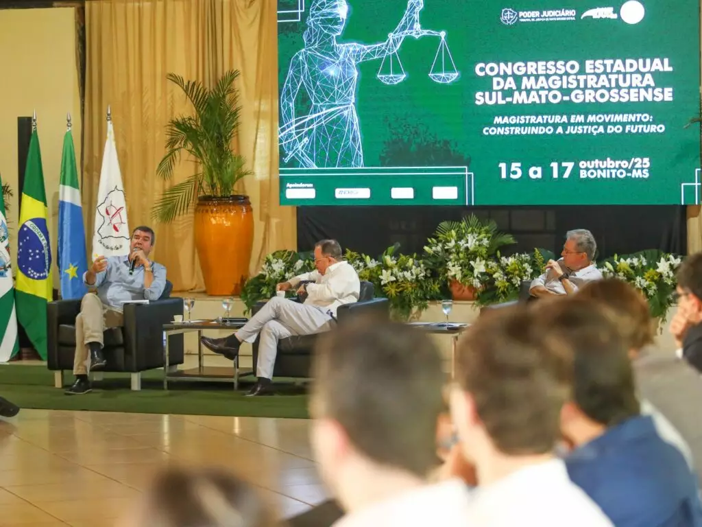 Sinergia entre poderes Executivo e Judiciário amplia ações em MS e guia o desenvolvimento regional Sinergia entre poderes Executivo e Judiciário amplia ações em MS e guia o desenvolvimento regional