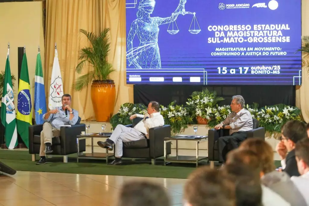 Sinergia entre poderes Executivo e Judiciário amplia ações em MS e guia o desenvolvimento regional Sinergia entre poderes Executivo e Judiciário amplia ações em MS e guia o desenvolvimento regional