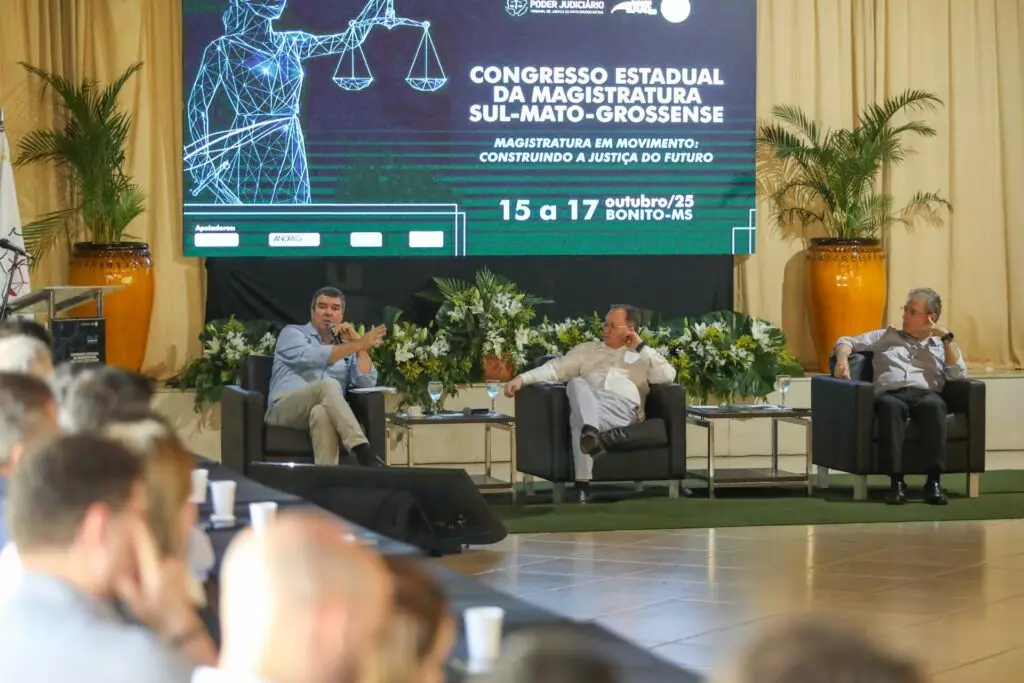 Sinergia entre poderes Executivo e Judiciário amplia ações em MS e guia o desenvolvimento regional Sinergia entre poderes Executivo e Judiciário amplia ações em MS e guia o desenvolvimento regional
