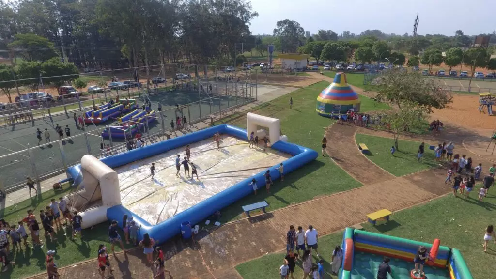 Praça da Alegria reuniu milhares de crianças na Praça João Francisco Lopes, em Iguatemi