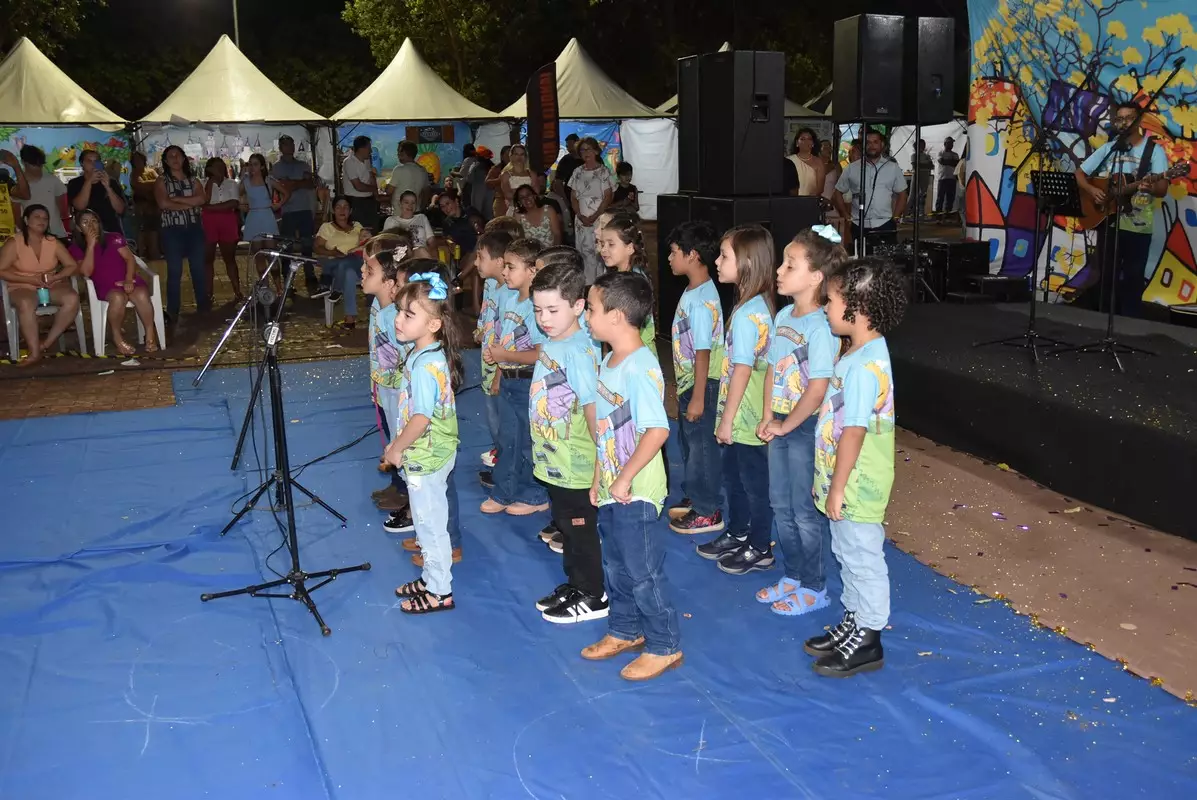 Mostra Cultural 2025 retratou costumes e tradições de Iguatemi e homenagens aos prefeitos e pioneiros