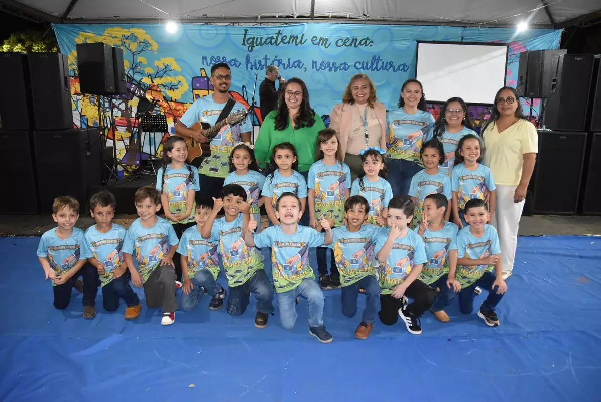 Mostra Cultural 2025 retratou costumes e tradições de Iguatemi e homenagens aos prefeitos e pioneiros