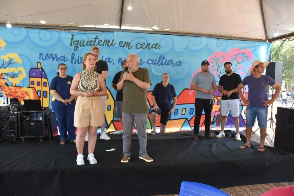 Praça da Alegria reuniu milhares de crianças na Praça João Francisco Lopes, em Iguatemi