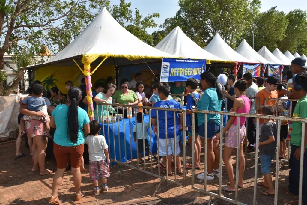 Praça da Alegria reuniu milhares de crianças na Praça João Francisco Lopes, em Iguatemi