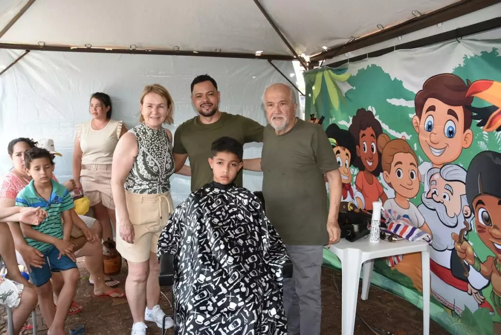 Praça da Alegria reuniu milhares de crianças na Praça João Francisco Lopes, em Iguatemi