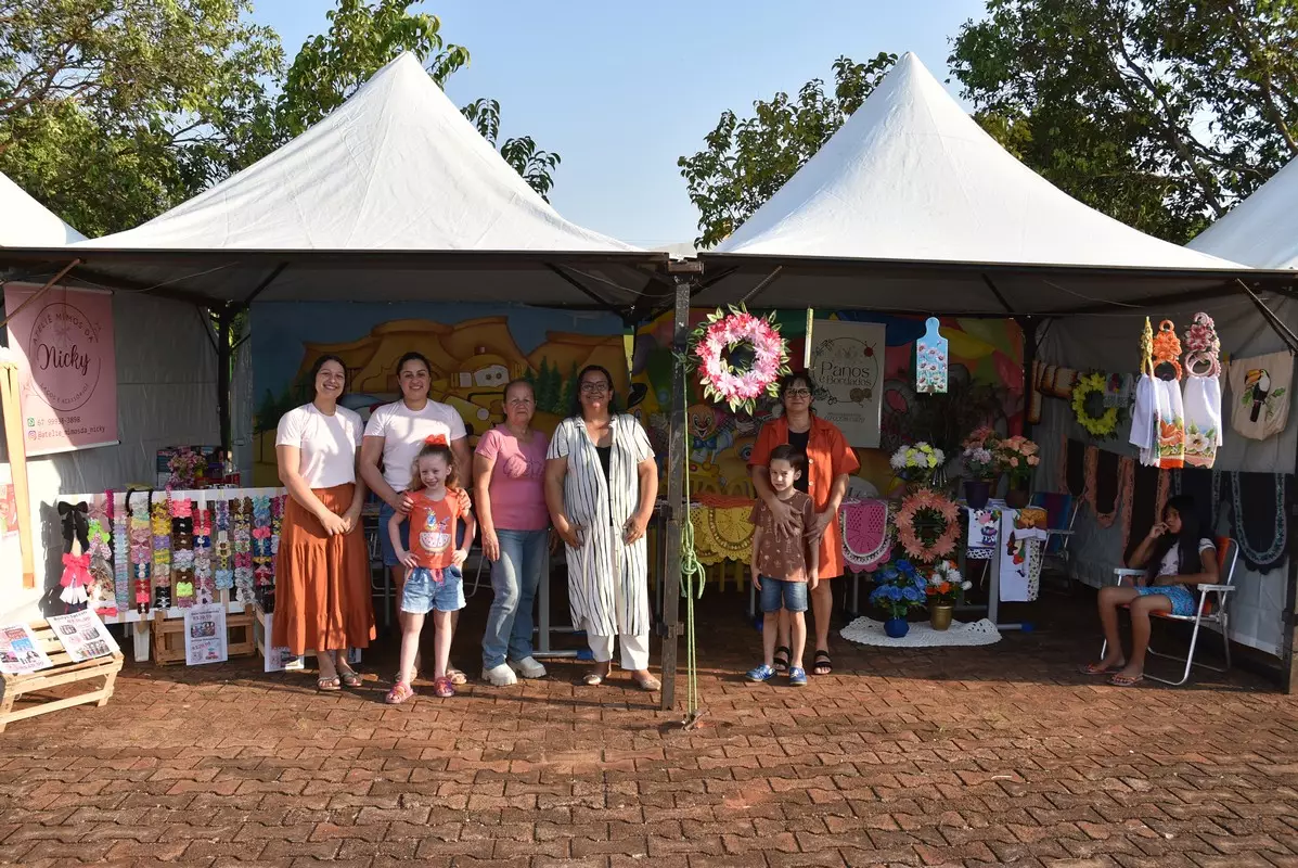 Mostra Cultural 2025 retratou costumes e tradições de Iguatemi e homenagens aos prefeitos e pioneiros