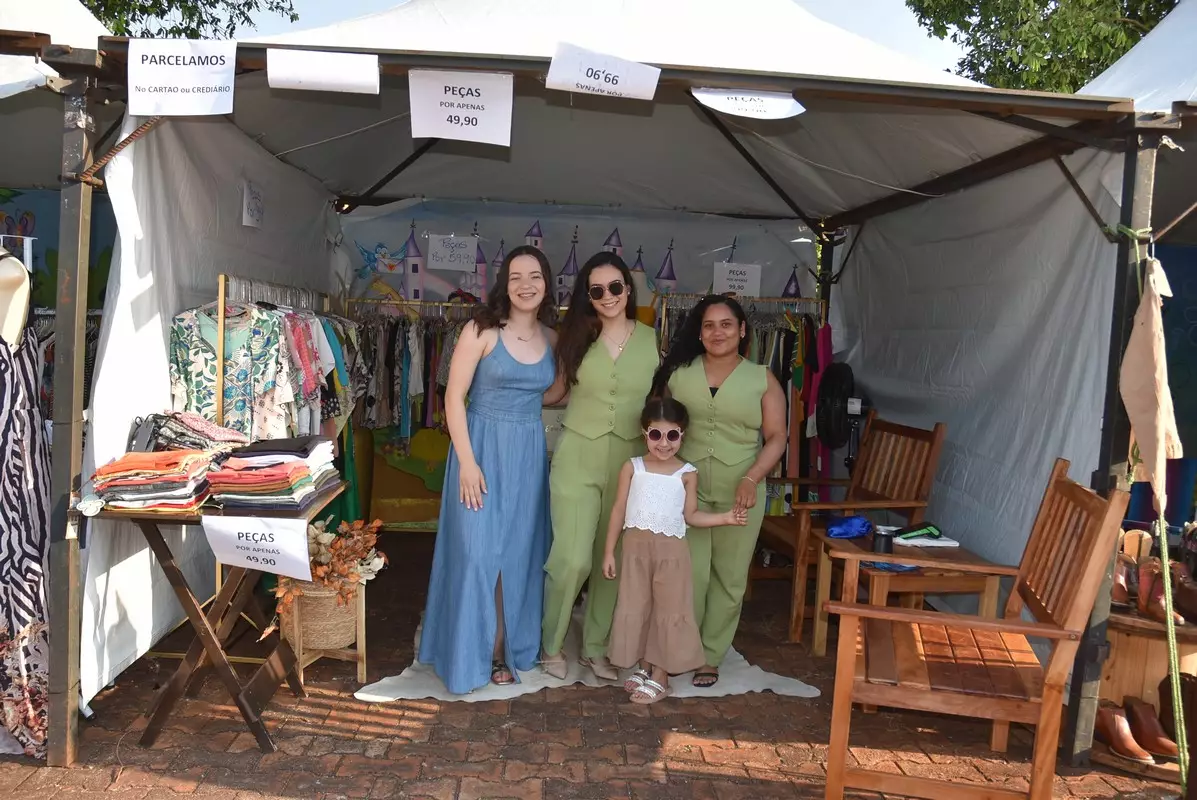 Mostra Cultural 2025 retratou costumes e tradições de Iguatemi e homenagens aos prefeitos e pioneiros