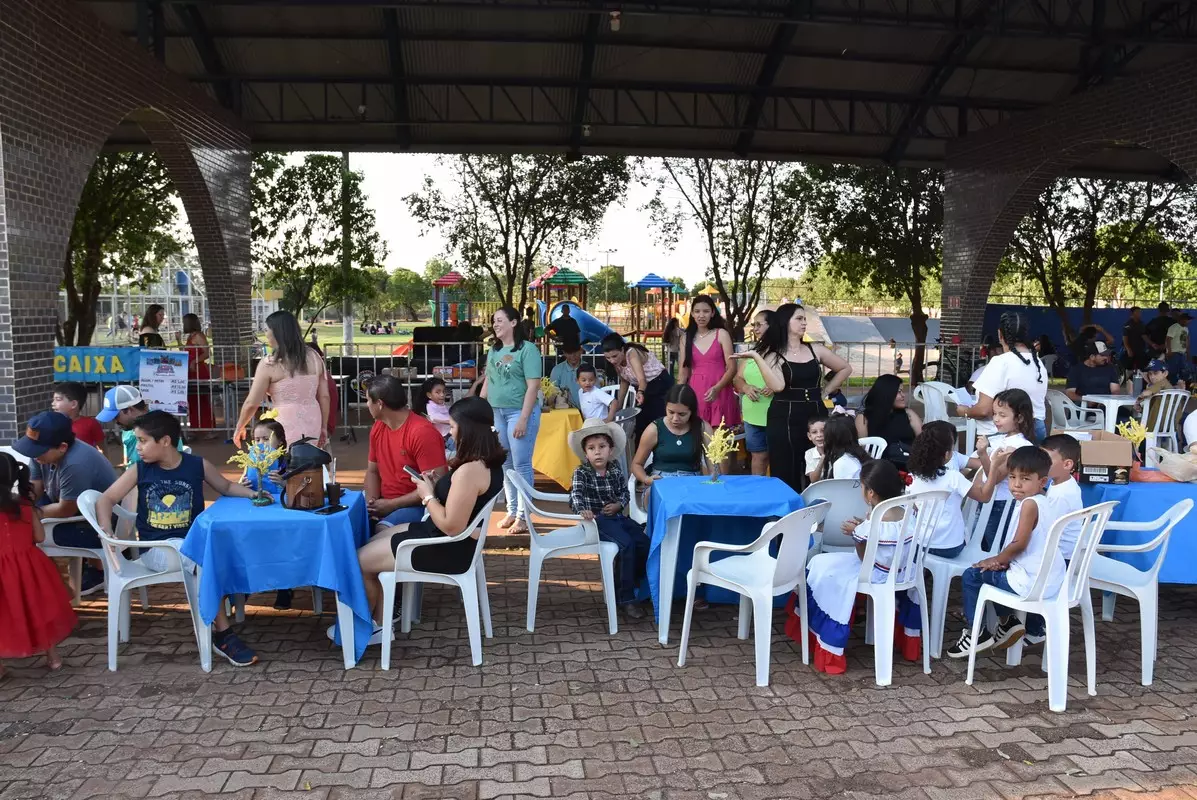 Mostra Cultural 2025 retratou costumes e tradições de Iguatemi e homenagens aos prefeitos e pioneiros