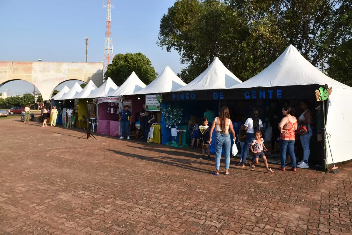 Mostra Cultural 2025 retratou costumes e tradições de Iguatemi e homenagens aos prefeitos e pioneiros