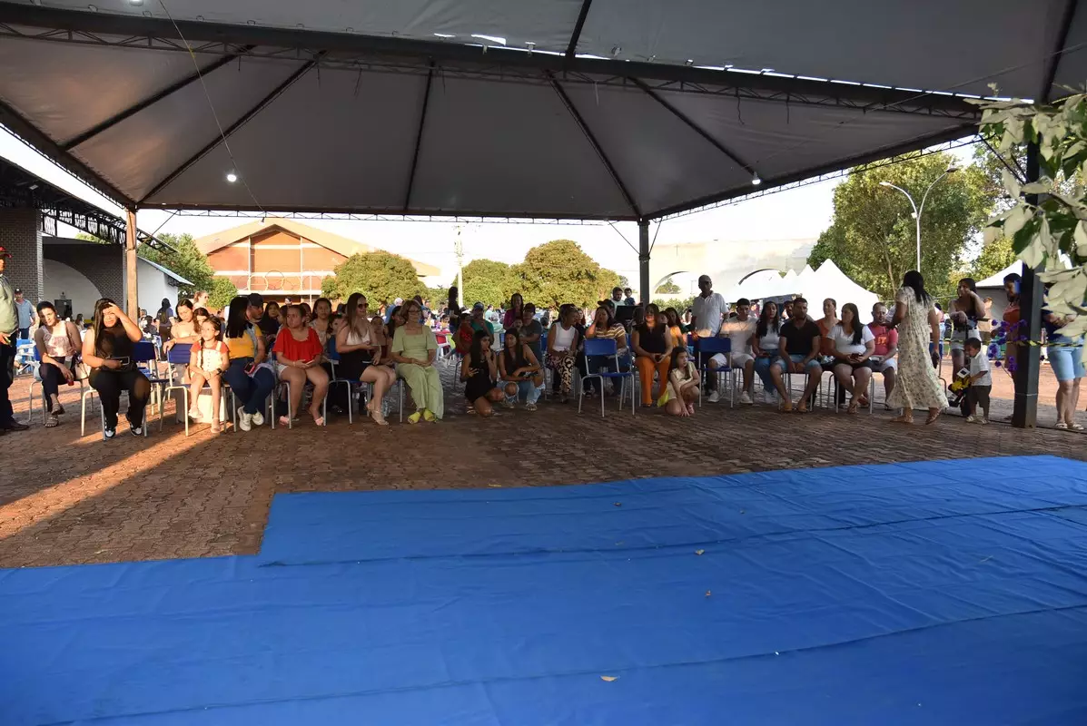 Mostra Cultural 2025 retratou costumes e tradições de Iguatemi e homenagens aos prefeitos e pioneiros