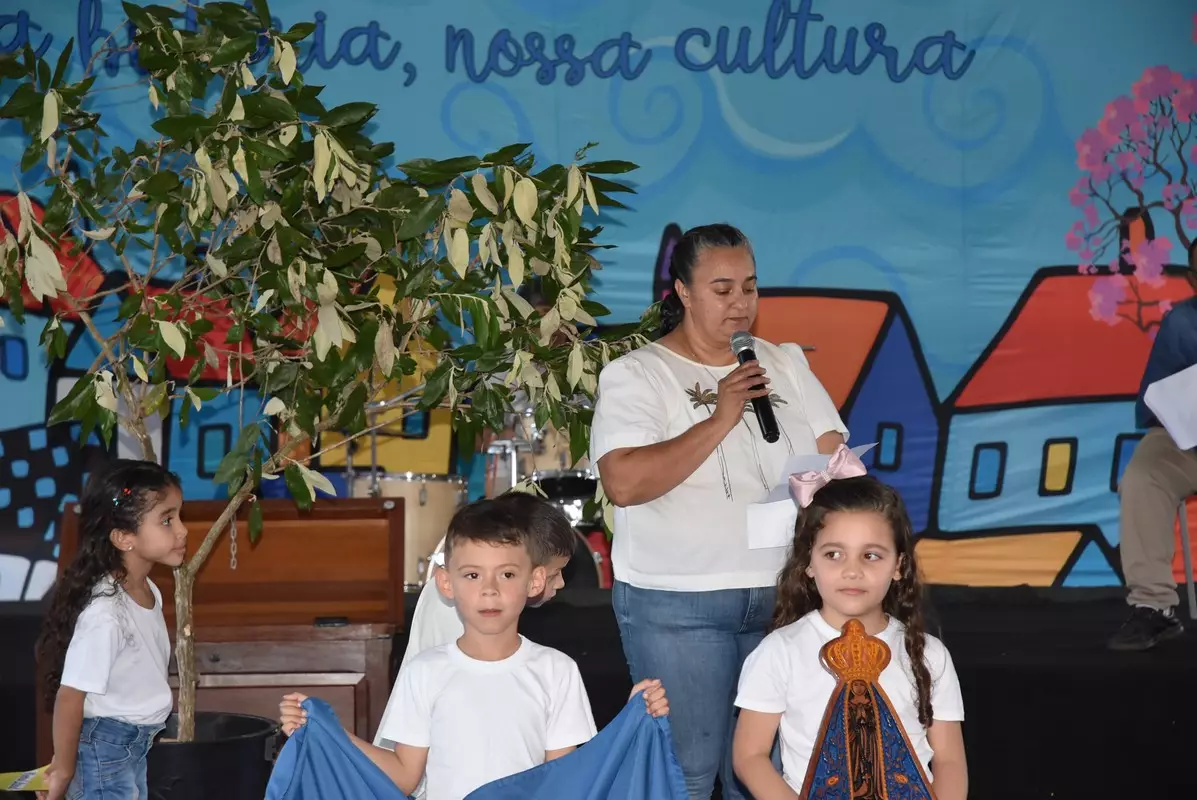 Mostra Cultural 2025 retratou costumes e tradições de Iguatemi e homenagens aos prefeitos e pioneiros