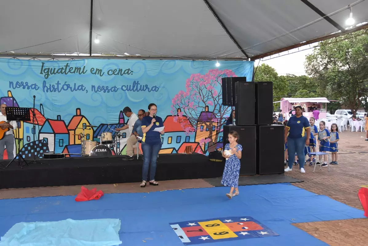 Mostra Cultural 2025 retratou costumes e tradições de Iguatemi e homenagens aos prefeitos e pioneiros