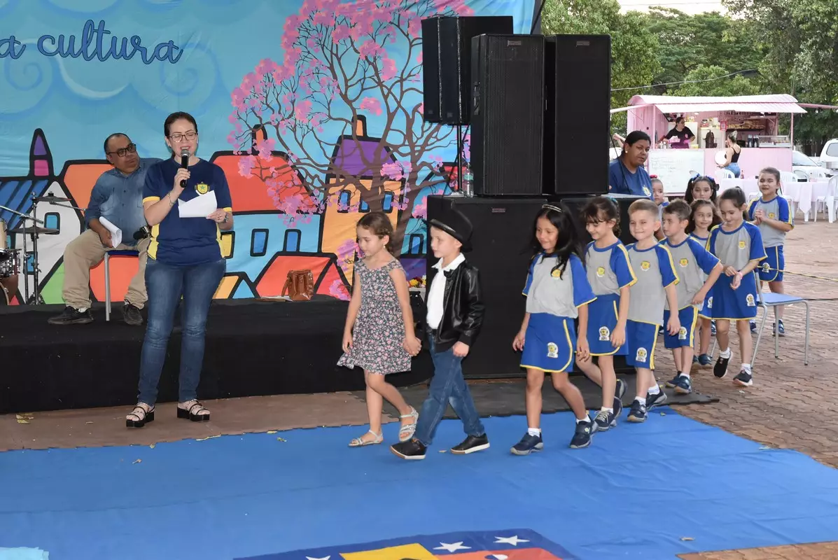 Mostra Cultural 2025 retratou costumes e tradições de Iguatemi e homenagens aos prefeitos e pioneiros