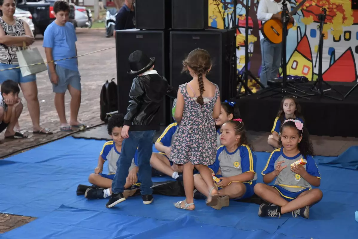 Mostra Cultural 2025 retratou costumes e tradições de Iguatemi e homenagens aos prefeitos e pioneiros
