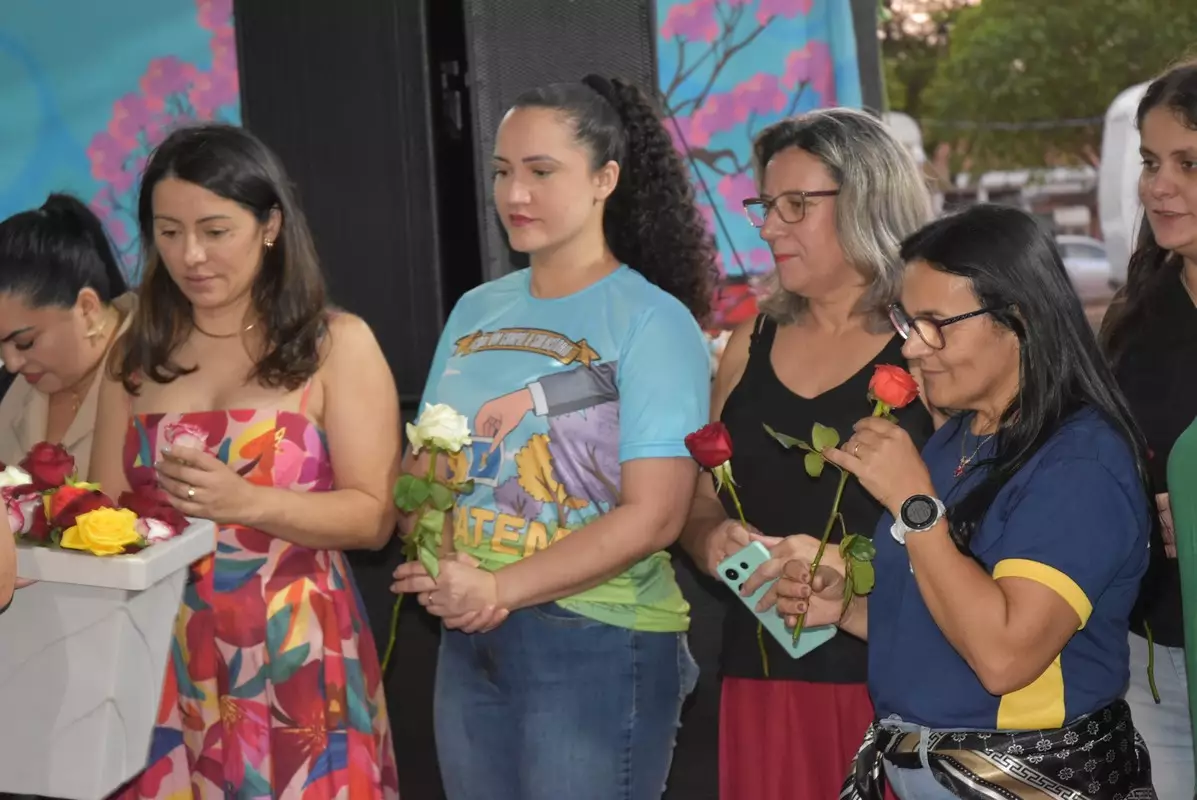 Mostra Cultural 2025 retratou costumes e tradições de Iguatemi e homenagens aos prefeitos e pioneiros