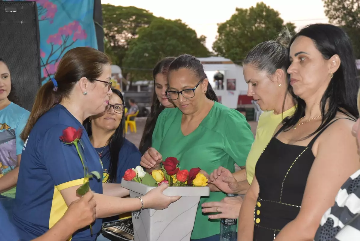 Mostra Cultural 2025 retratou costumes e tradições de Iguatemi e homenagens aos prefeitos e pioneiros