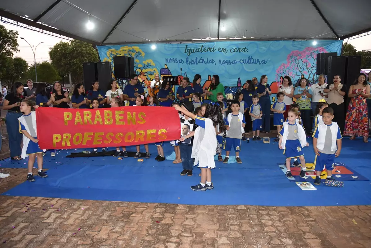 Mostra Cultural 2025 retratou costumes e tradições de Iguatemi e homenagens aos prefeitos e pioneiros