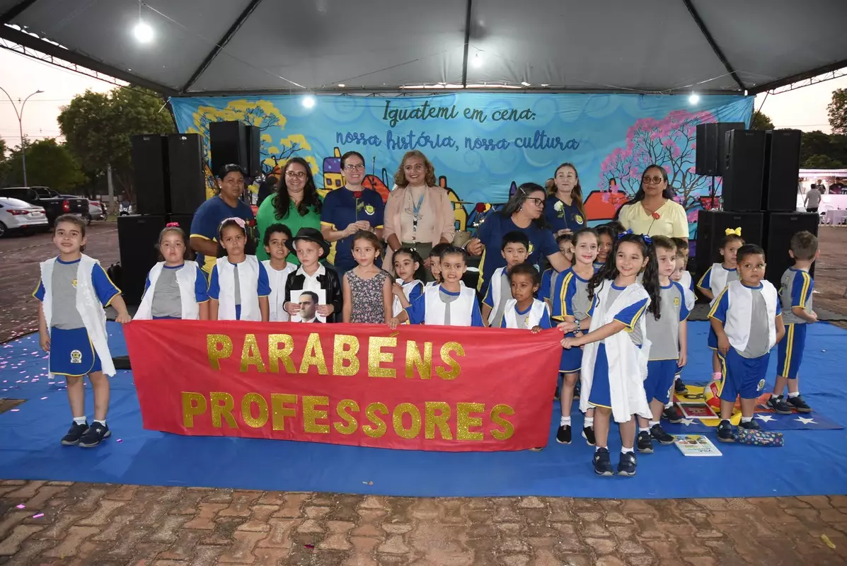 Mostra Cultural 2025 retratou costumes e tradições de Iguatemi e homenagens aos prefeitos e pioneiros