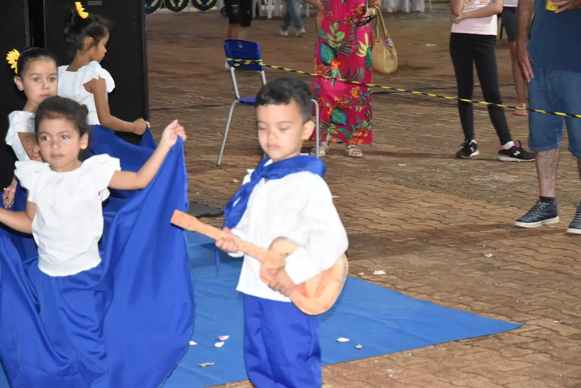 Mostra Cultural 2025 retratou costumes e tradições de Iguatemi e homenagens aos prefeitos e pioneiros
