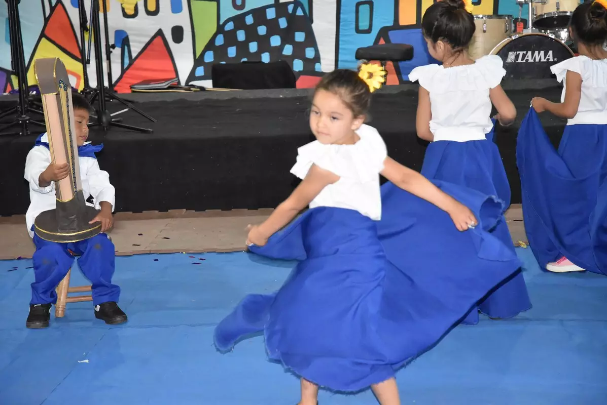 Mostra Cultural 2025 retratou costumes e tradições de Iguatemi e homenagens aos prefeitos e pioneiros