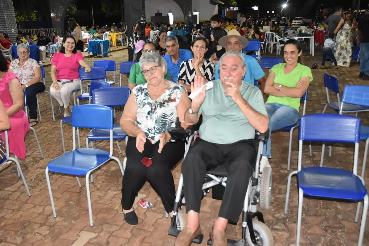Mostra Cultural 2025 retratou costumes e tradições de Iguatemi e homenagens aos prefeitos e pioneiros