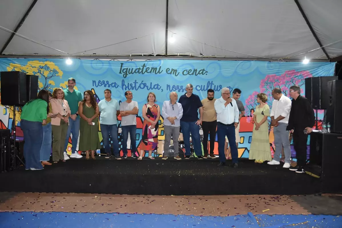 Mostra Cultural 2025 retratou costumes e tradições de Iguatemi e homenagens aos prefeitos e pioneiros