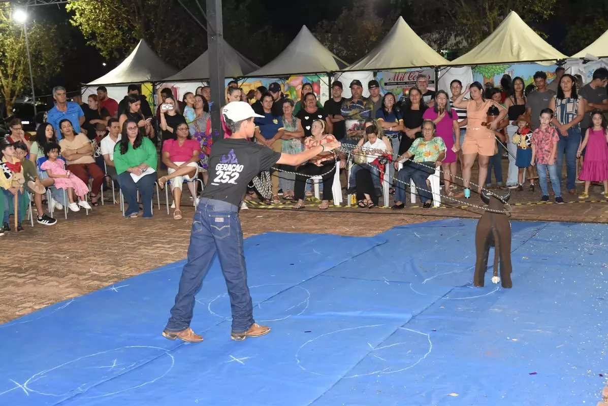 Mostra Cultural 2025 retratou costumes e tradições de Iguatemi e homenagens aos prefeitos e pioneiros