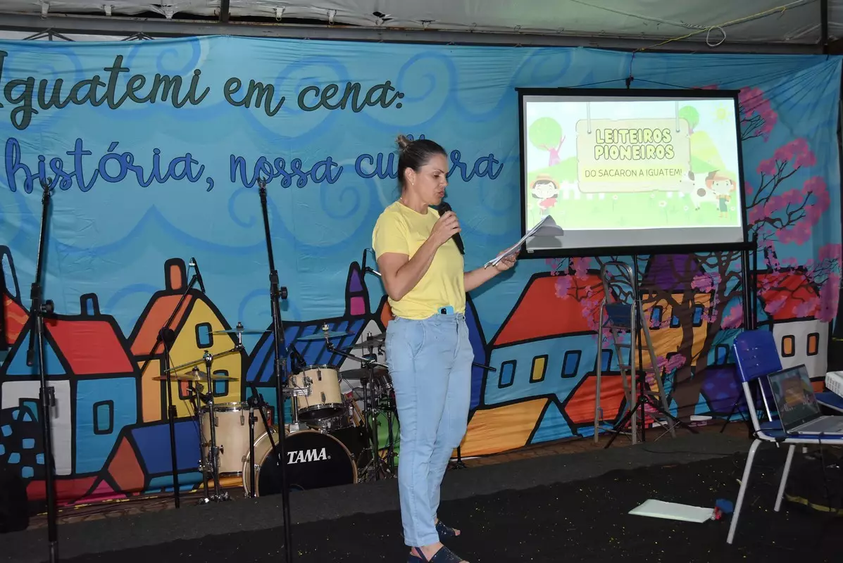 Mostra Cultural 2025 retratou costumes e tradições de Iguatemi e homenagens aos prefeitos e pioneiros