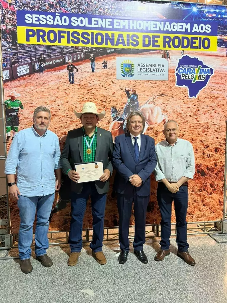 Amambai: Vereador e locutor Paulo Sérgio é homenageado na Assembleia Legislativa de Mato Grosso do Sul