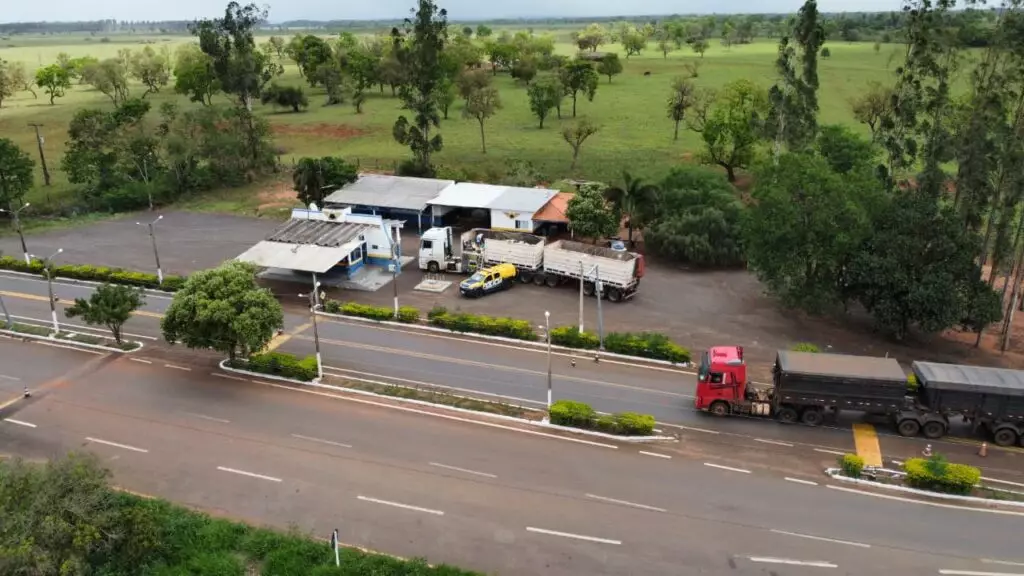 PMR apreende mais de 20 toneladas de maconha escondidas em carga de milho em Amambai PMR apreende mais de 20 toneladas de maconha escondidas em carga de milho em Amambai