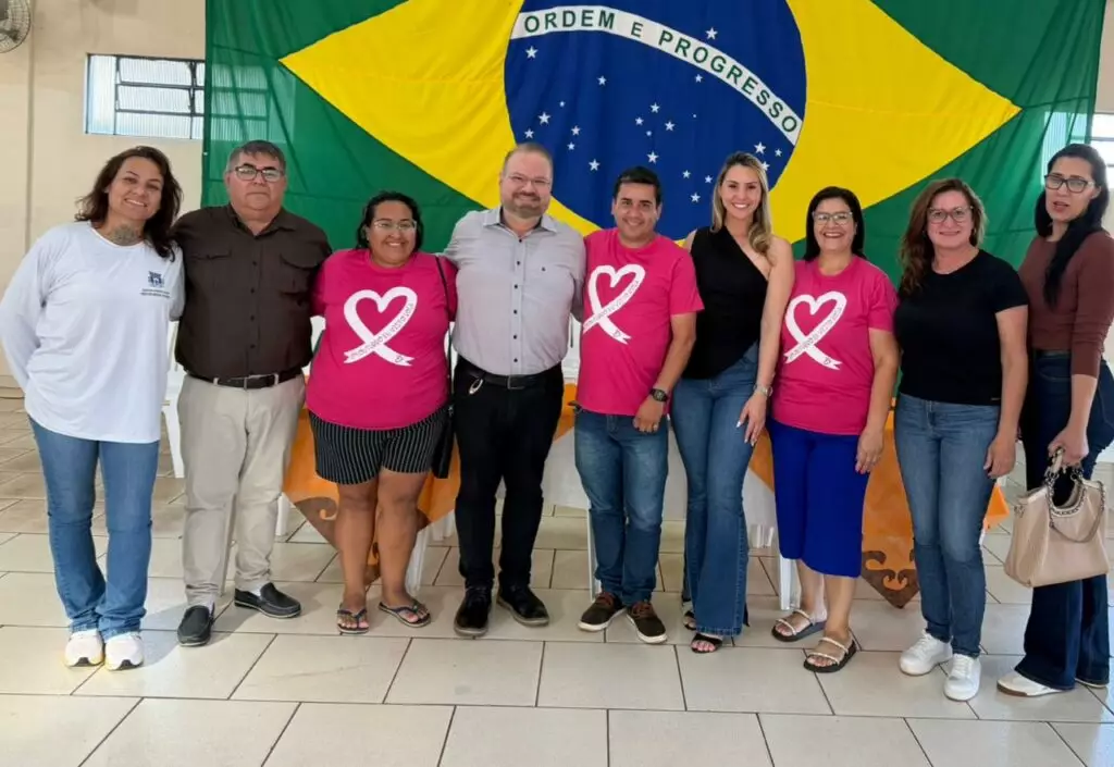 Vereadora Suzana Ulisses recepciona deputado Márcio Fernandes em agenda com anúncios de investimentos para Amambai
