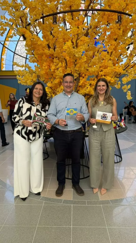 Caarapó: Prefeita Lurdes Portugal participa do 2º encontro do projeto Raízes Femininas e anuncia possível convênio com o Hospital São Julião para ampliar atendimentos especializados na saúde Caarapó: Prefeita Lurdes Portugal participa do 2º encontro do projeto Raízes Femininas e anuncia possível convênio com o Hospital São Julião para ampliar atendimentos especializados na saúde