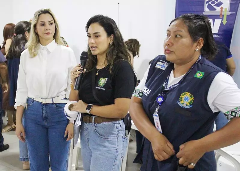 Em atenção a pedido da vereadora Suzana, Van dos Direitos e Justiça Itinerante atenderam mais de 250 pessoas nesta sexta em Amambai Em atenção a pedido da vereadora Suzana, Van dos Direitos e Justiça Itinerante atenderam mais de 250 pessoas nesta sexta em Amambai