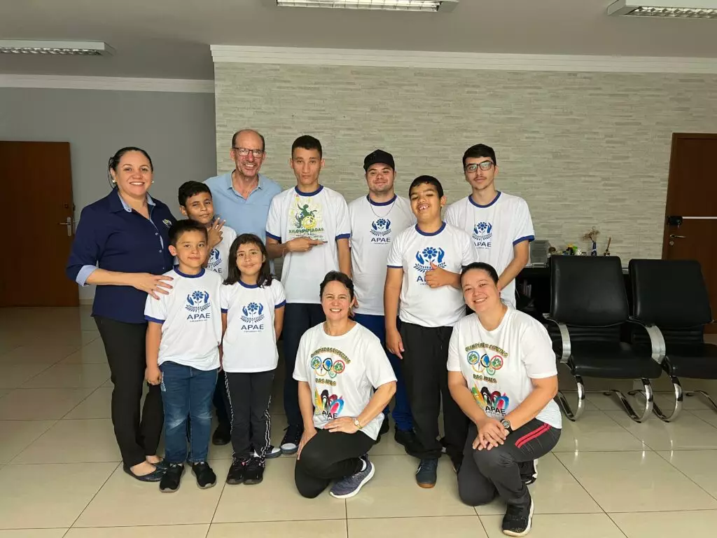 APAE visita Prefeitura de Amambai para agradecer apoio nas Olimpíadas das APAEs