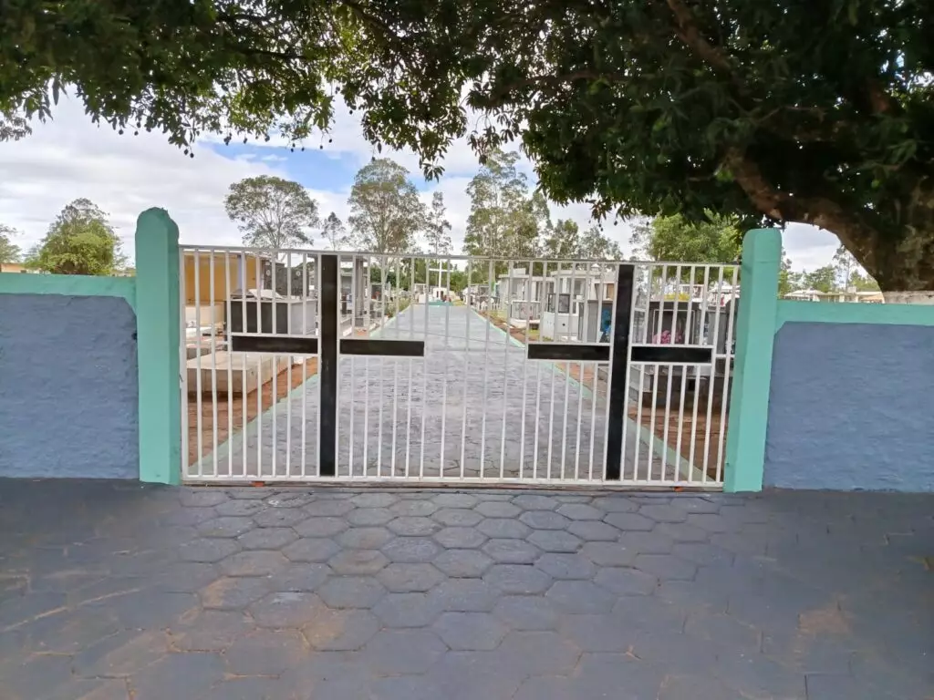 Prefeitura de Coronel Sapucaia prepara cemitério para o Dia de Finados com atenção e cuidado especial Prefeitura de Coronel Sapucaia prepara cemitério para o Dia de Finados com atenção e cuidado especial