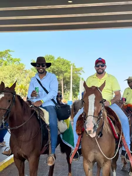 Com a participação de centenas de pessoas Cavalgada dos Amigos foi sucesso total em Paranhos