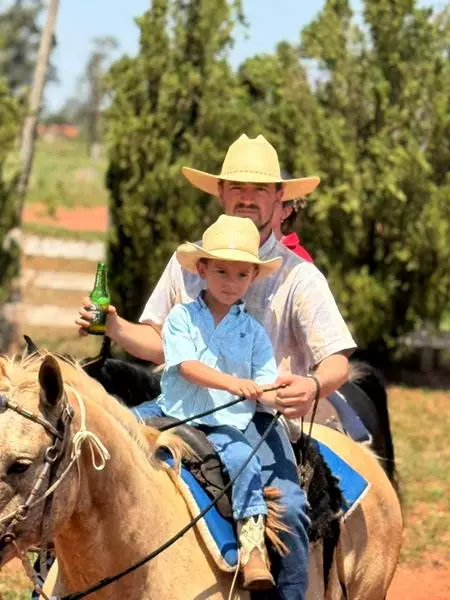 Com a participação de centenas de pessoas Cavalgada dos Amigos foi sucesso total em Paranhos
