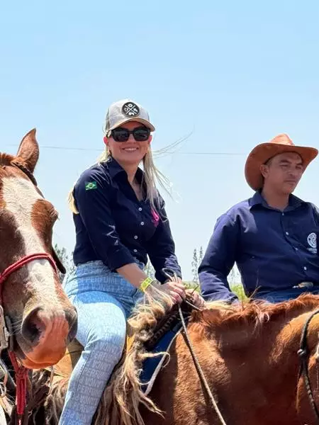 Com a participação de centenas de pessoas Cavalgada dos Amigos foi sucesso total em Paranhos