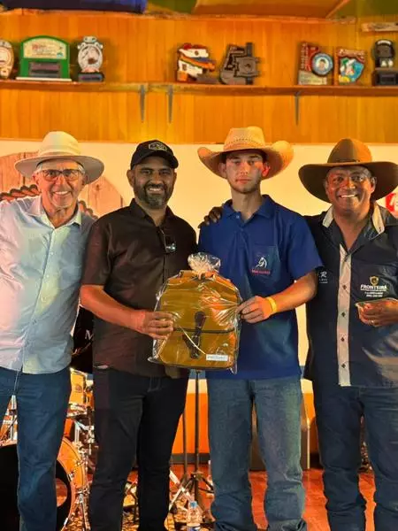Com a participação de centenas de pessoas Cavalgada dos Amigos foi sucesso total em Paranhos