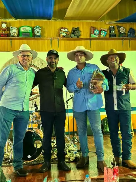 Com a participação de centenas de pessoas Cavalgada dos Amigos foi sucesso total em Paranhos