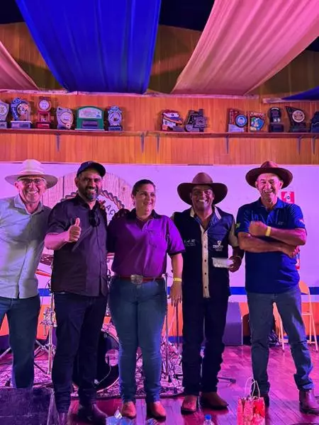 Com a participação de centenas de pessoas Cavalgada dos Amigos foi sucesso total em Paranhos