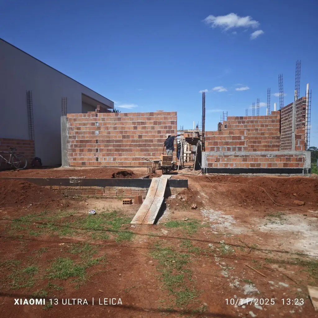 Construção Civil em Amambai desaquece com a crise Construção Civil em Amambai desaquece com a crise