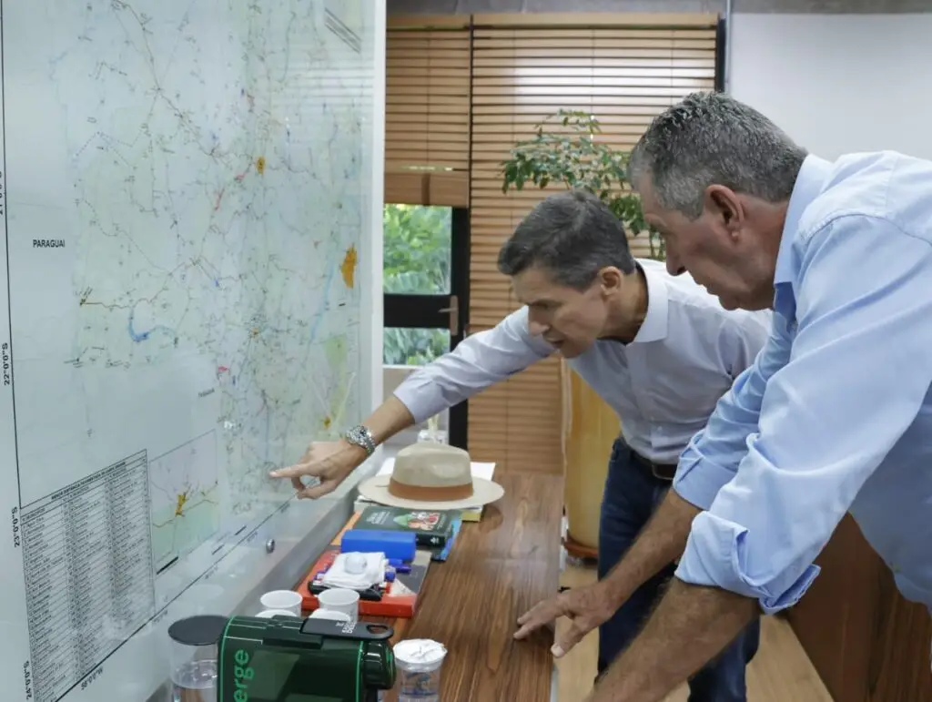 Em agendas Heliomar Klabunde apresenta e discute demandas de Paranhos