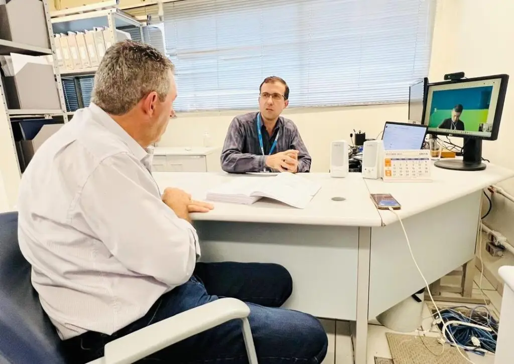 Em agendas Heliomar Klabunde apresenta e discute demandas de Paranhos