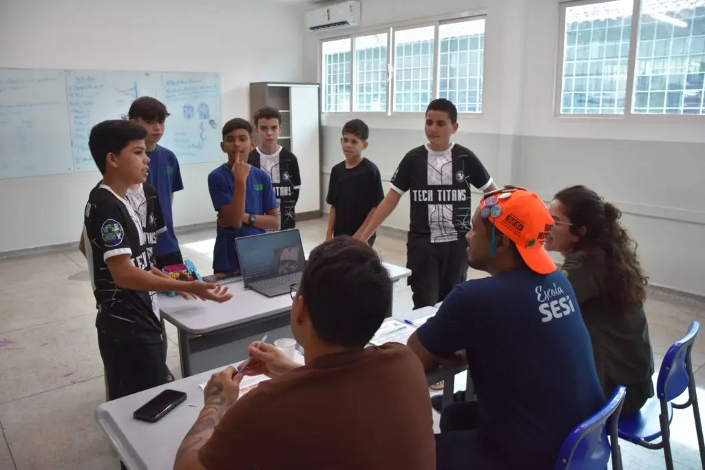 Inédito em MS, Festival Regional Sesi de Robótica atrai equipes de escolas públicas