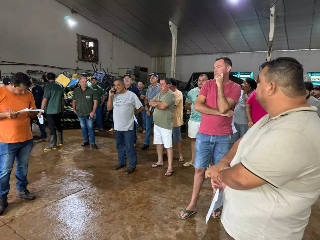 Leilão presencial em Tacuru arrecada recursos com bens inservíveis Leilão presencial em Tacuru arrecada recursos com bens inservíveis